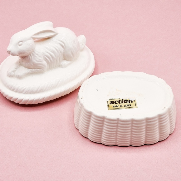 Trinket Box, Ceramic White Bunny Keepsake Box, Vintage Collectibles - Picture 5 of 5